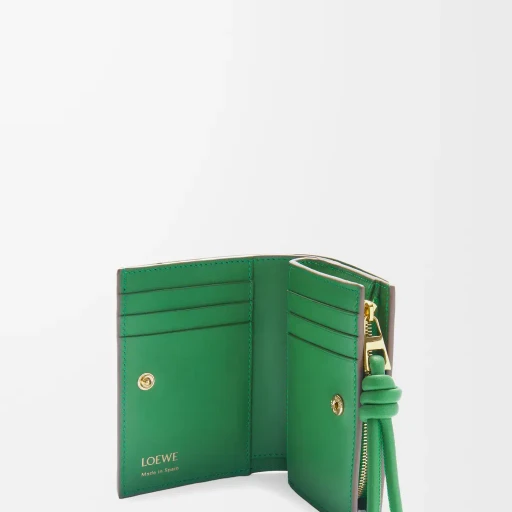 Knot Compact Wallet In Shiny Nappa Calfskin