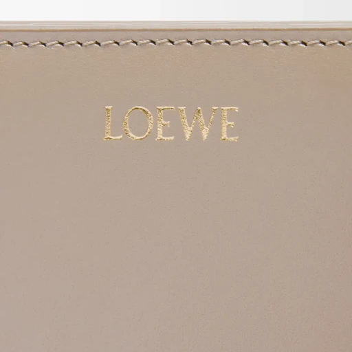 Knot Compact Wallet In Shiny Nappa Calfskin