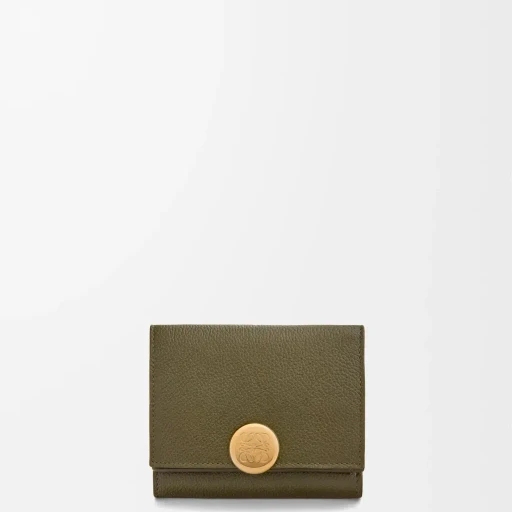 Pebble Trifold Wallet In Pebble Grain Calfskin