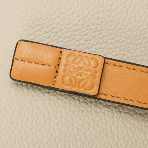 Compact Zip Wallet In Soft Grained Calfskin