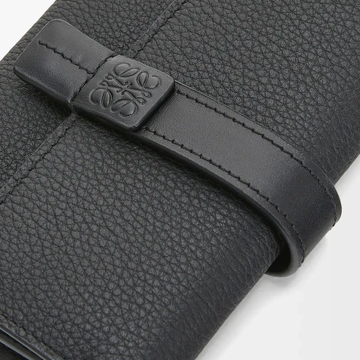 Small Vertical Wallet In Soft Grained Calfskin