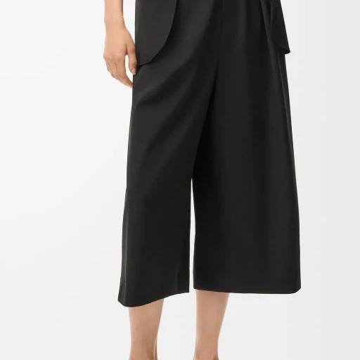 Cropped Cargo Trousers In Wool