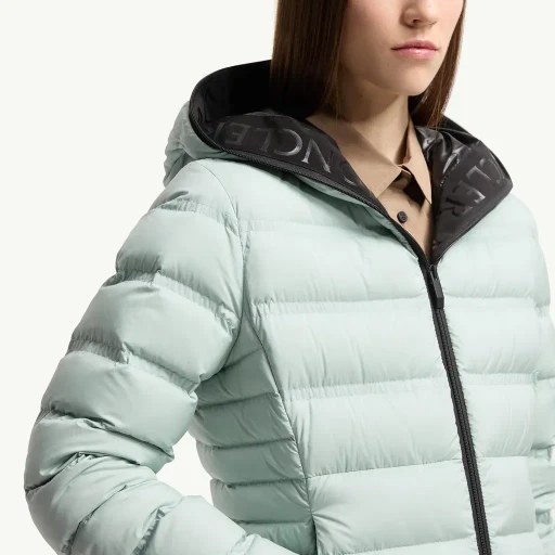 Alete Hooded Short Down Jacket