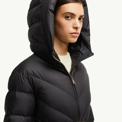 Brosse Diagonal-Quilted Hooded Short Down Jacket