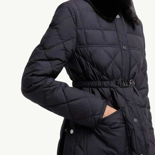 Cygne Diamond-Quilted Short Down Jacket