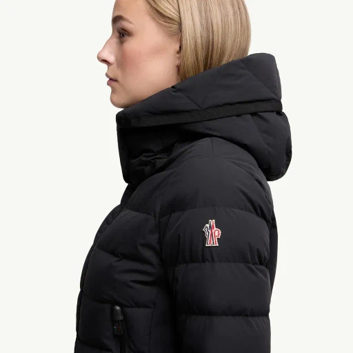 Lamoura Hooded Insulated Ski Jacket