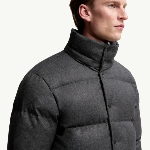 Eawy Hooded Wool Short Down Jacket