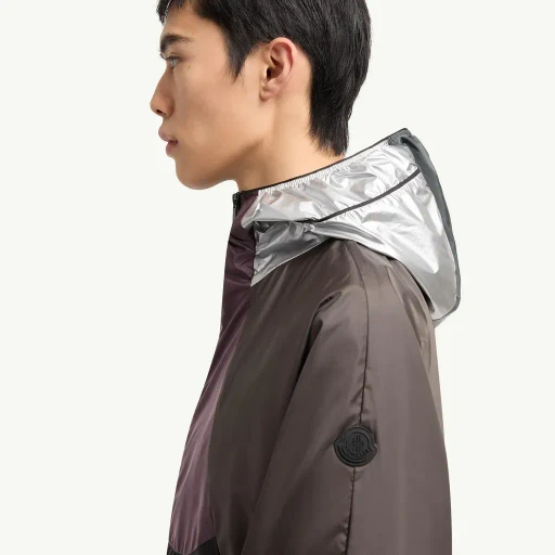 Sormiou Packable Hooded Windbreaker