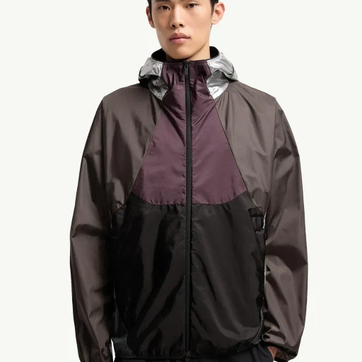 Sormiou Packable Hooded Windbreaker