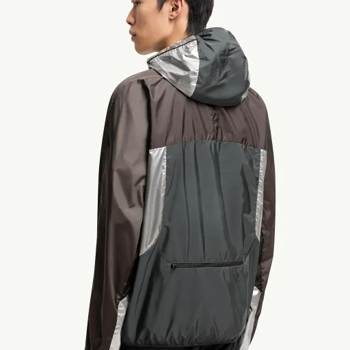 Sormiou Packable Hooded Windbreaker