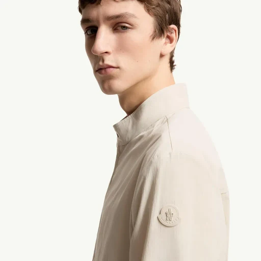 Typeray Windbreaker