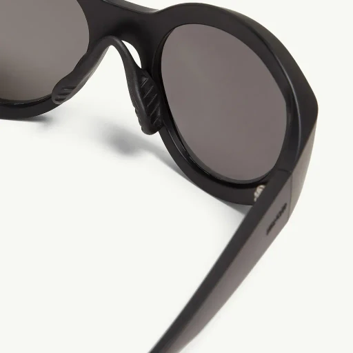 Futuro Round Sunglasses