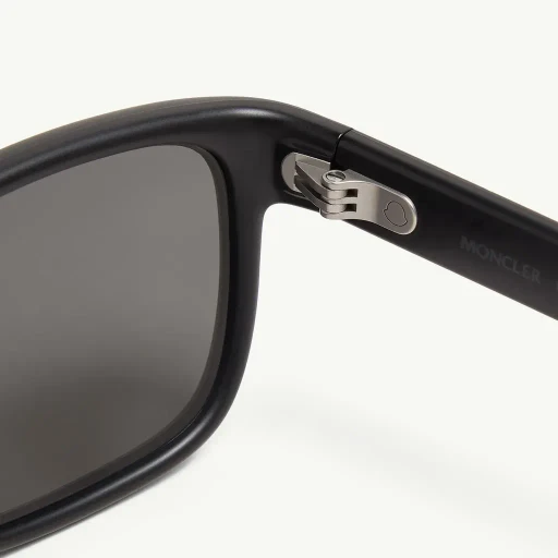 Slicka Rectangular Sunglasses
