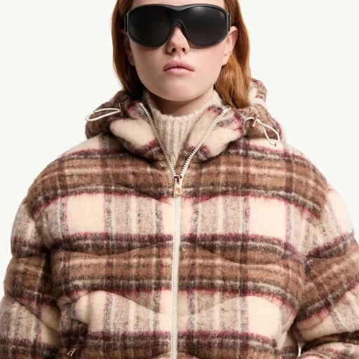 Thyra Oval Sunglasses