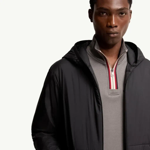 Monteynard Hooded Short Down Jacket