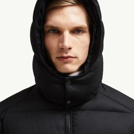 Montgenevre Hooded Wool Flannel Short Down Jacket