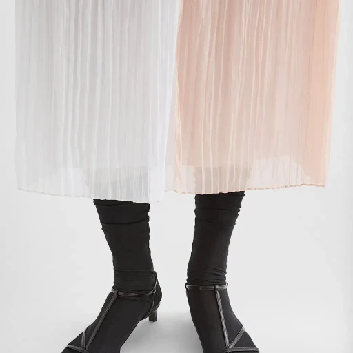 Cage Low-Heel Sandal