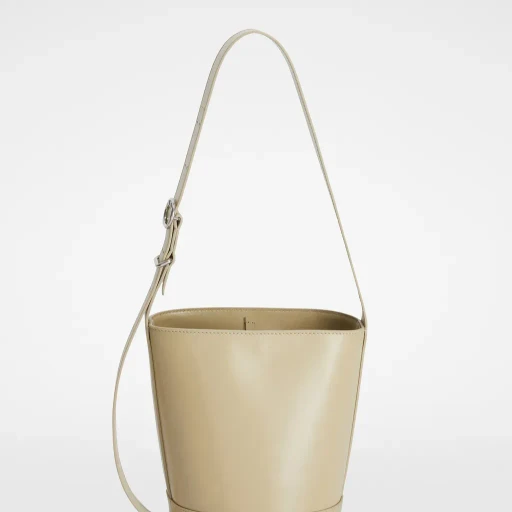 Cannolo Bucket