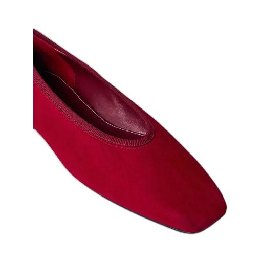Minimalist Ballet Flats