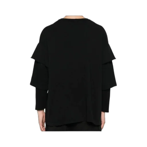 Layering Long-Sleeved Shirts And T-Shirts