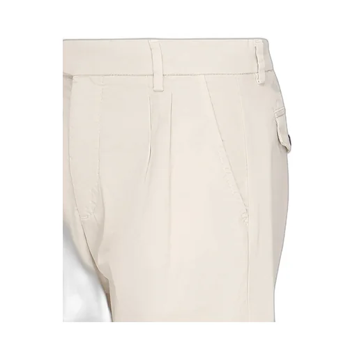 Eleventy Pleated Shorts