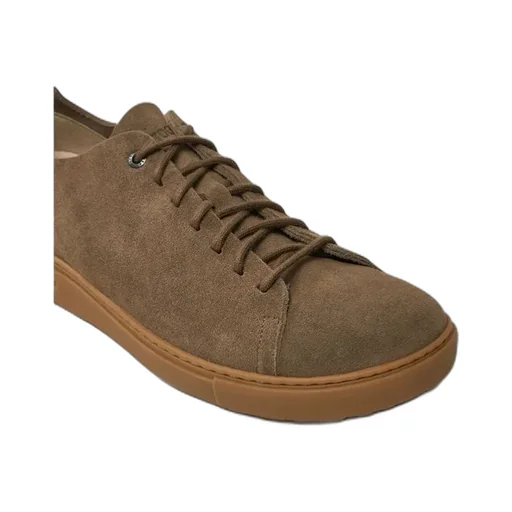 Bend Sneakers
