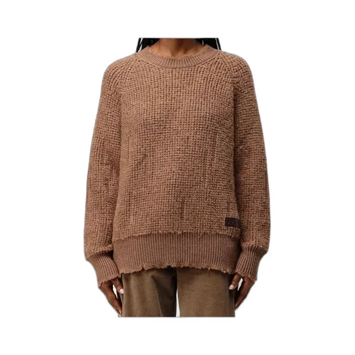 Long-Sleeved Crew Neck Sweater