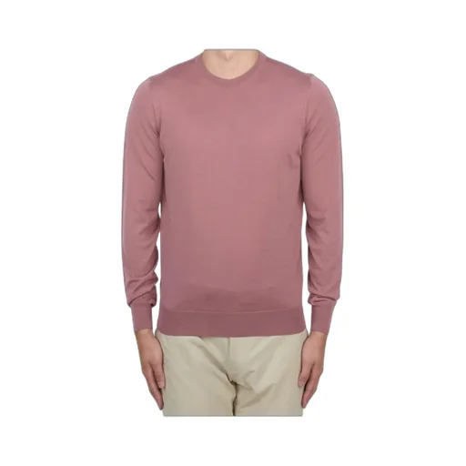 Long-Sleeved Pullover