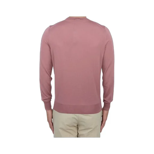 Long-Sleeved Pullover