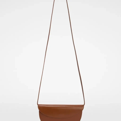 Curve Wallet With Strap