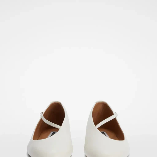 Elyss Ballerina
