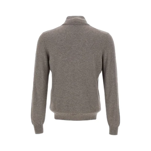 Long-Sleeved Pullover