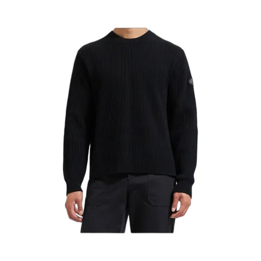 Long-Sleeved Round-Neck Sweater