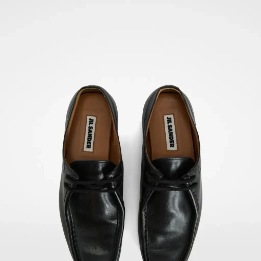 Hood Lace-Up Shoe
