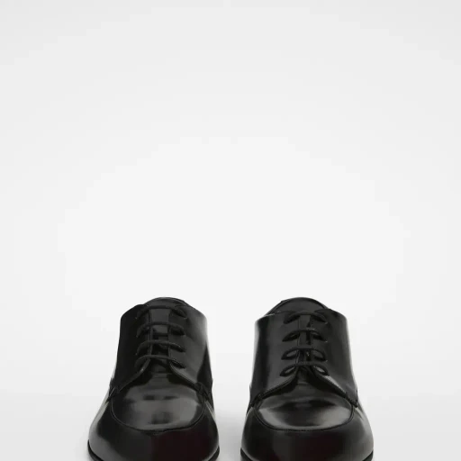 Lace-Up Shoe