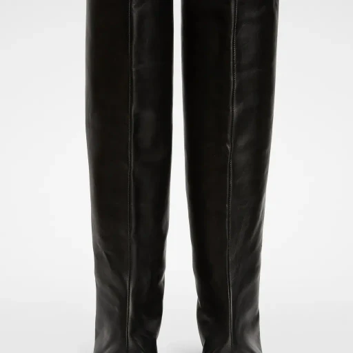 Knee Boot