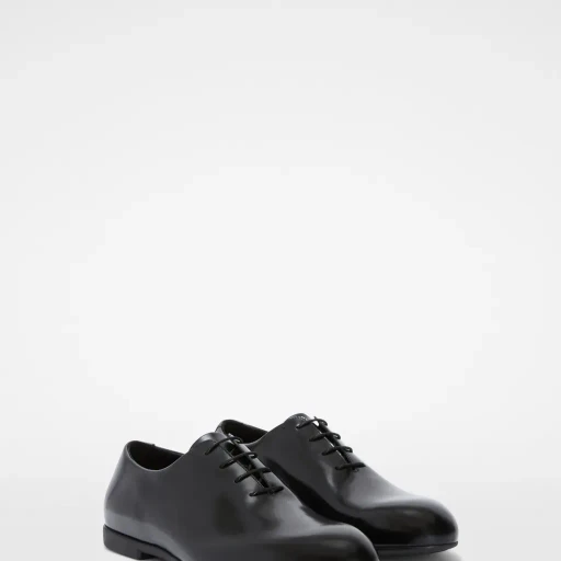 Lace-Up Shoe