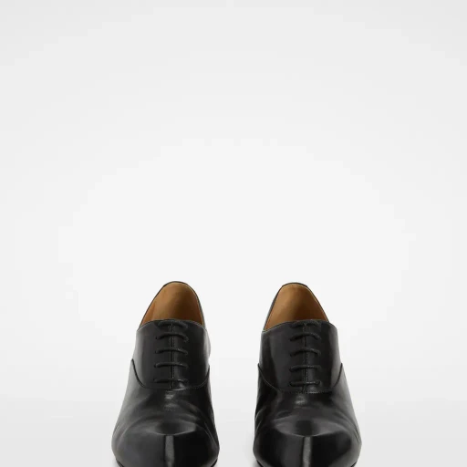 Lace-Up Shoe