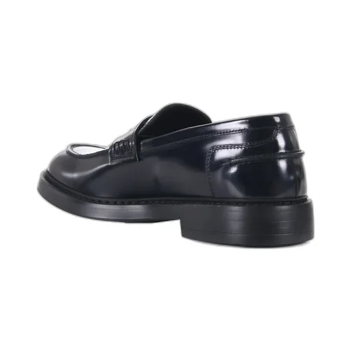 Doucal's High-Shine Slip-On Loafers