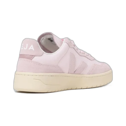 Veja Round-Toe Lace-Up Sneakers
