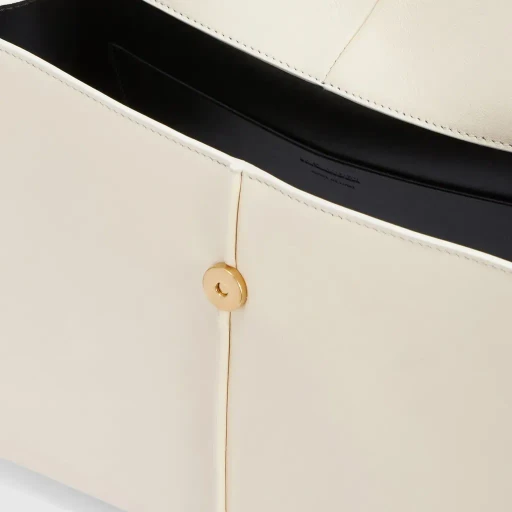 Linea Medium