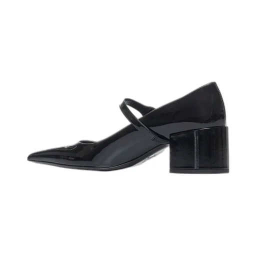 Valentino Logo Plaque Pointed Toe Pumps
