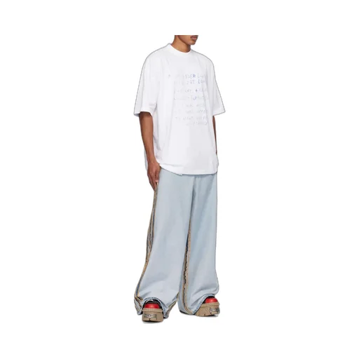 Graphic-Print T-Shirt