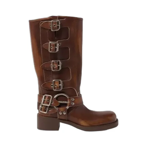 Round-Toed Boots