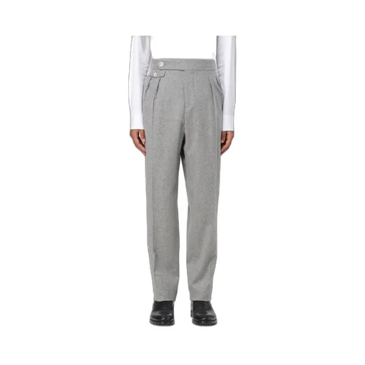 Long-Sleeved Suit