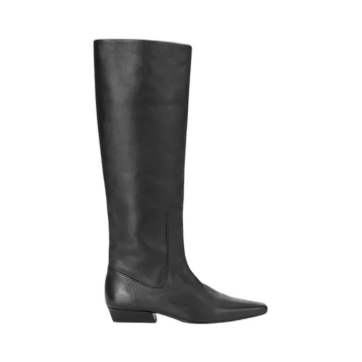 Pointed-Toe Boots