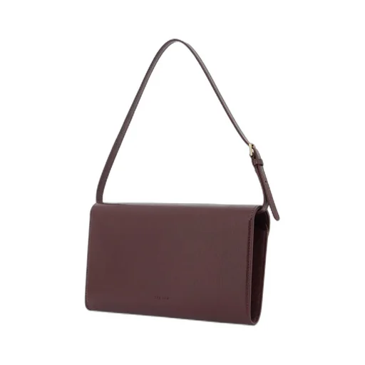 Clamshell Clutch