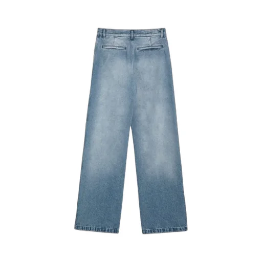Belt-Loop Jeans