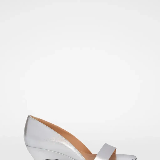 Low-Heel Sandal