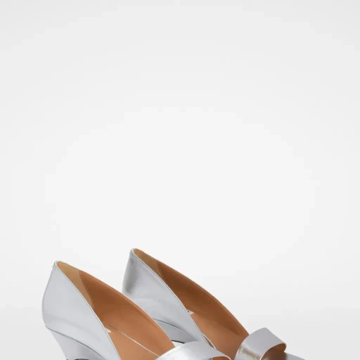 Low-Heel Sandal